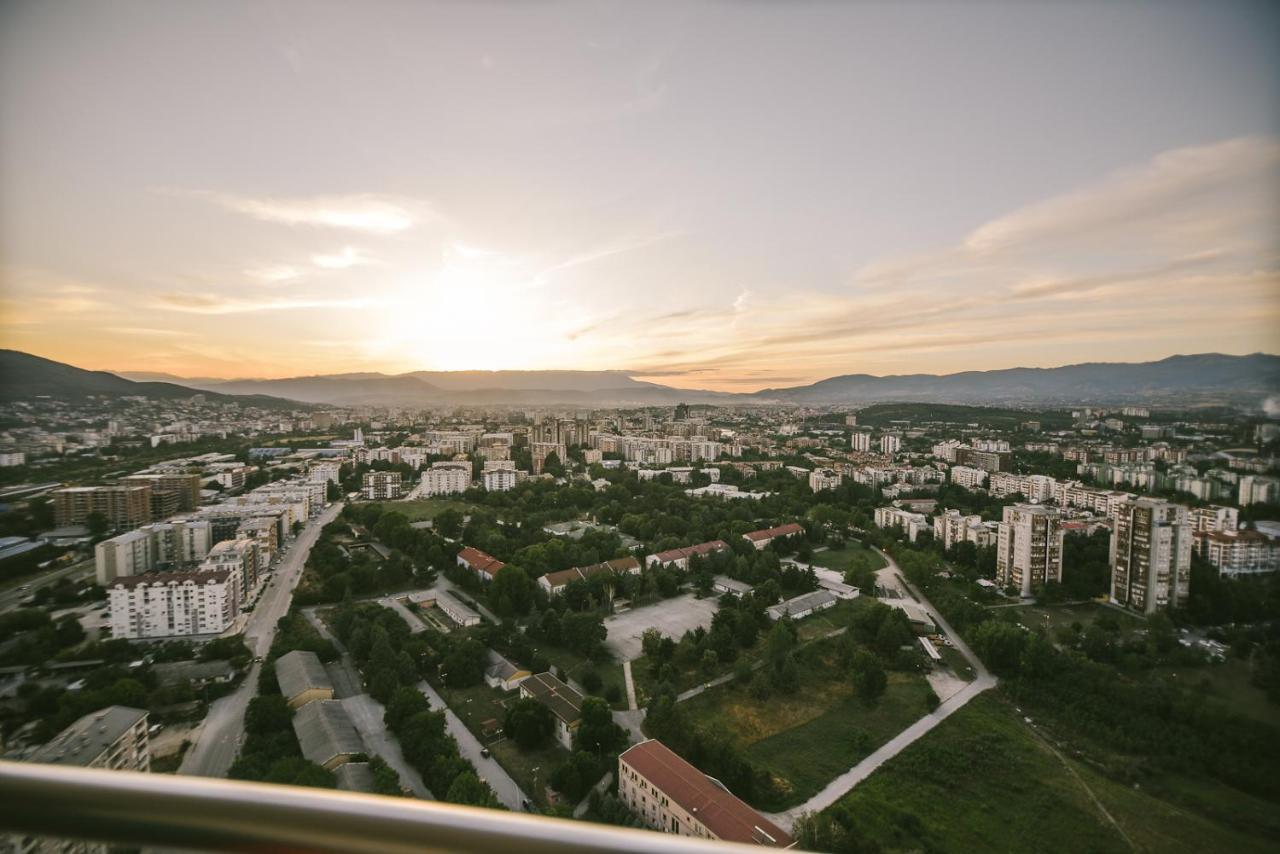 Sky Deluxe 2 Fitness & Spa Skopje Exterior photo